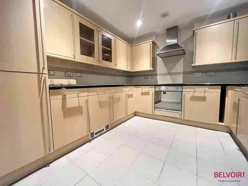 2 Bedroom Apartment for Sale in Cheltenham
