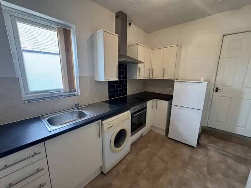 1 Bedroom Flat To Rent Available Now