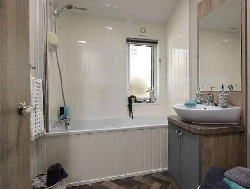 2 Bed Luxury Lodge for Sale