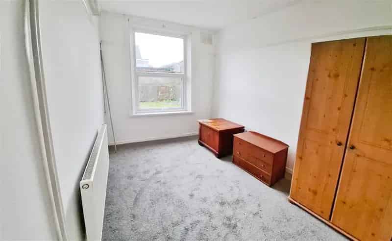 1 Bedroom Flat Zero Deposit Available Swansea City Centre