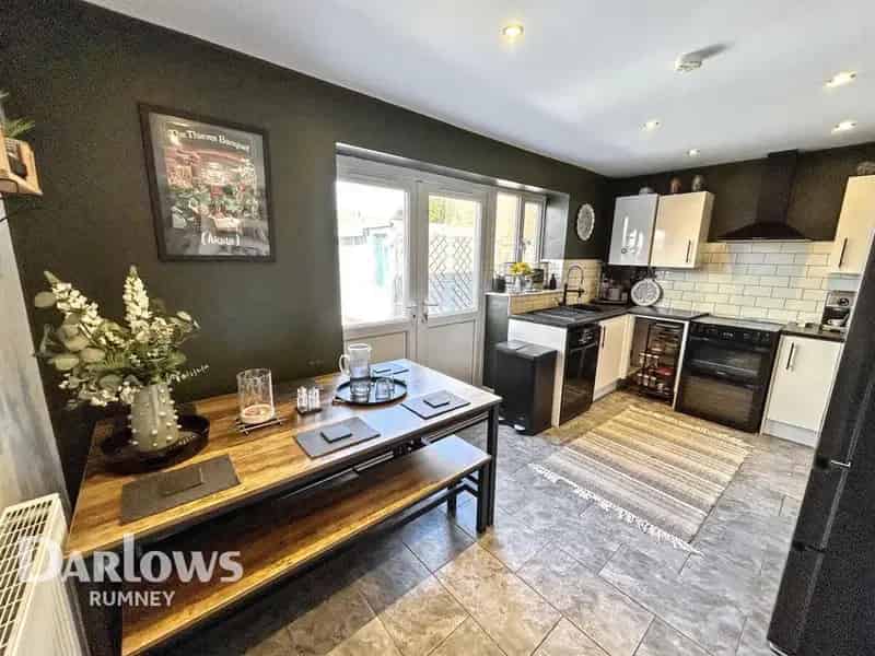 3 Bedroom Semi-Detached House for Sale in Llanrumney, Cardiff