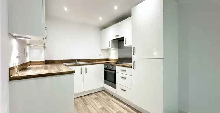 1 Bedroom Ground Floor Flat for Sale with Balcony