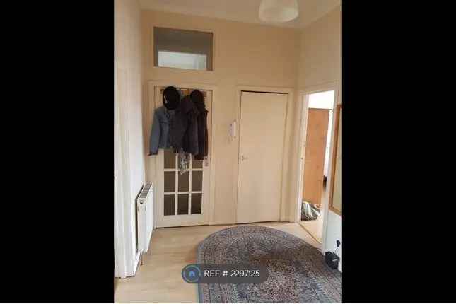 Flat to rent in Maryhill Road, Glasgow G20