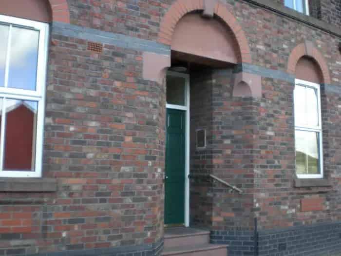 1 Bed Flat Old Swan Stoneycroft UNFURNISHED Gas Central Heating Double Glazing