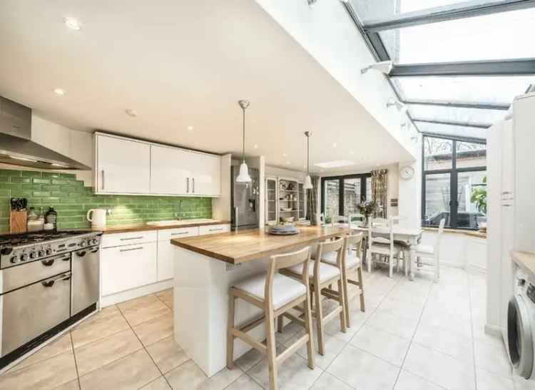 Three Bedroom Freehold House Diamond Conservation Area Clapham