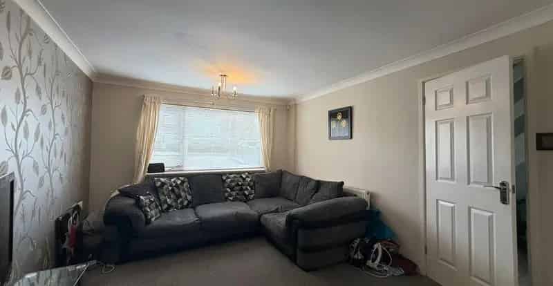 2 bedroom house for sale
