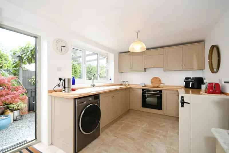 2 Bedroom House For Sale in Brampton Chesterfield