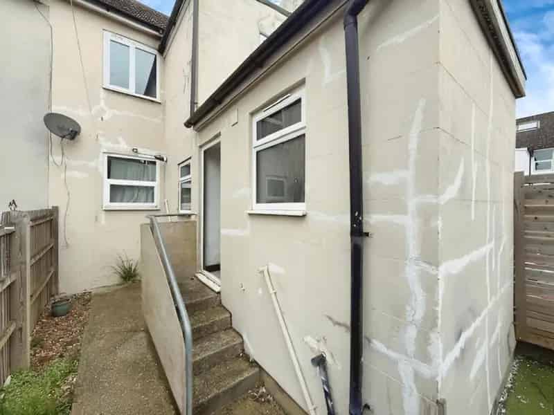 3 Bed House For Sale Folkestone - Close To Schools And Station