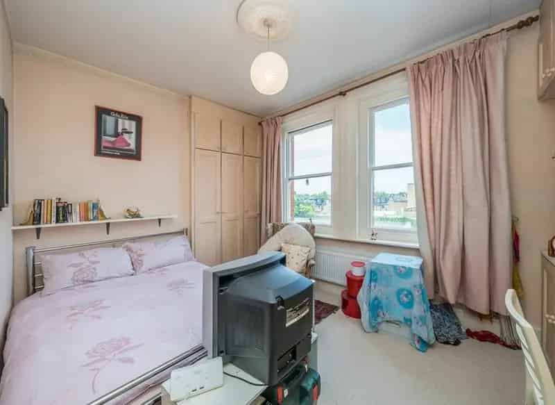 Two Double Bedroom Apartment in St Margarets Village