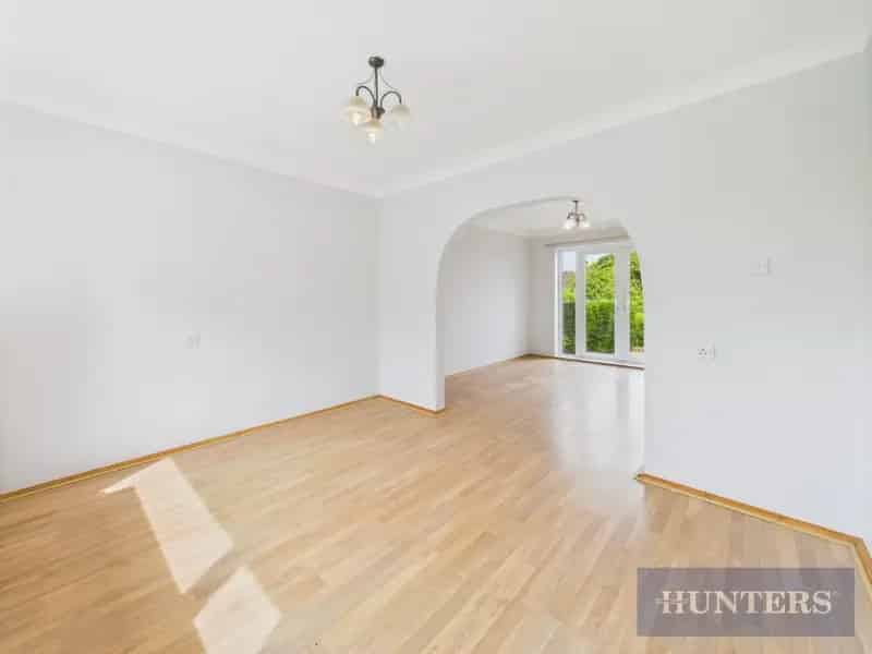3 Bedroom House For Sale 895 SQ FT