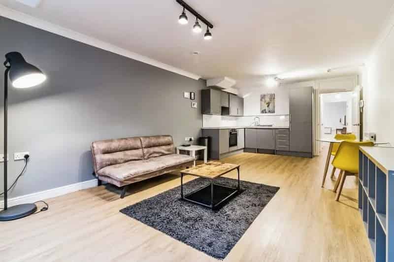 1 Bedroom Flat to Rent Manchester Northern Quarter Available April 2025