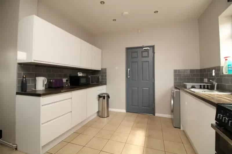 1 bedroom House of Multiple Occupation
 To Rent