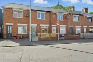 Recently Renovated Terraced House Near City Centre