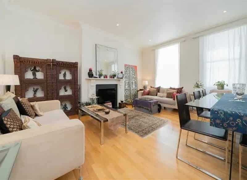 Three Bedroom Victorian Apartment near Gloucester Road