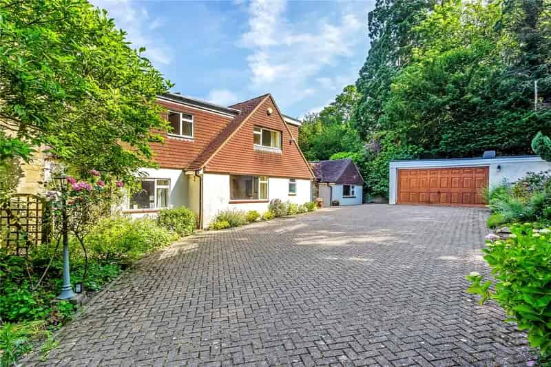 Detached House for sale with 6 bedrooms, Lewes Road East Grinstead