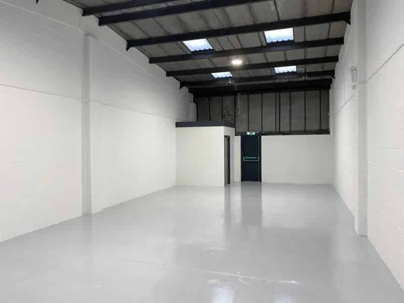 Albion Industrial Estate Units: Steel Frame Warehouse Space