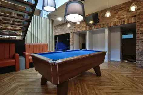 61m² 1-Bedroom Flat in Manchester