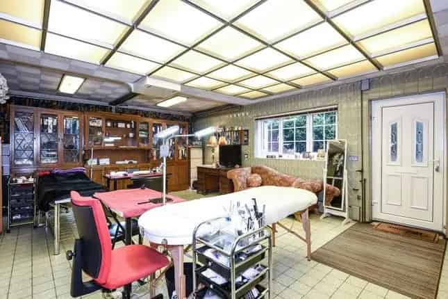 Six Bedroom Queen Anne House For Sale Stanmore