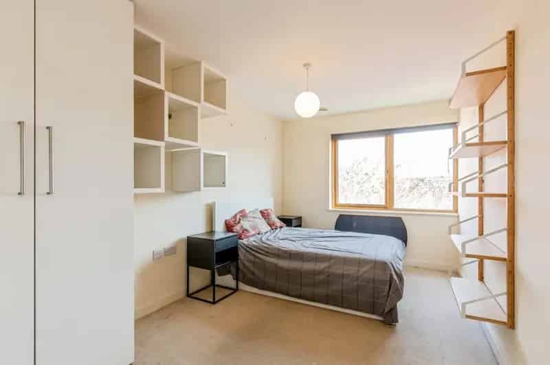 2 Bed Flat Bristol City Centre Balcony Parking First Time Buyers