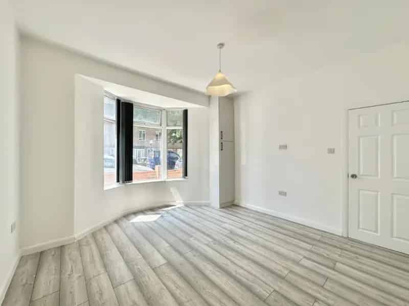 3 Bed Terraced House for Sale - Refurbished - Ealing
