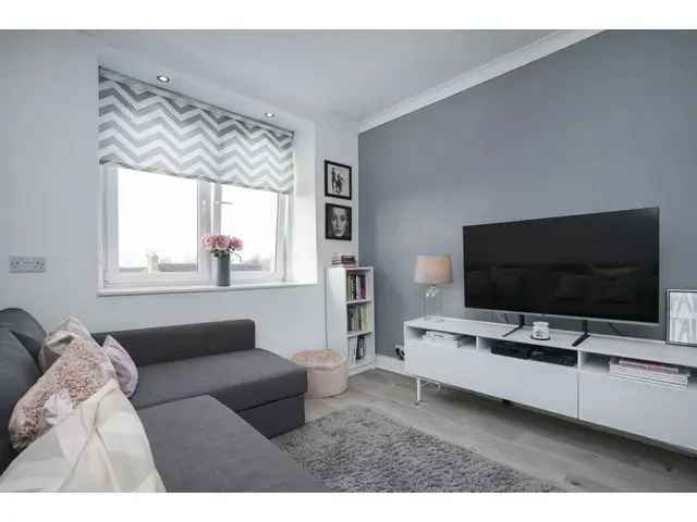 1 bedroom flat  for sale