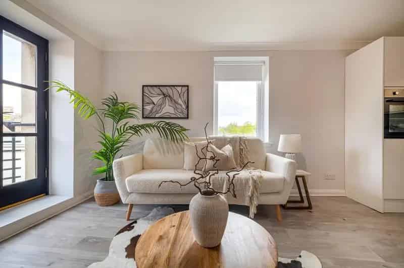 1 Bedroom Flat for Sale in Partick