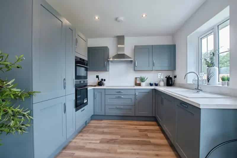 3-Bedroom Bungalow in Oakwood Grove with Garage
