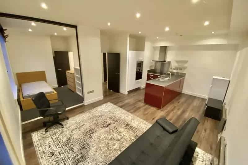 Two Bedroom Apartment Huddersfield Zero Deposit Available