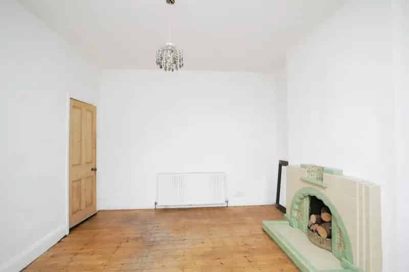 3 Bed Semi-Detached House in Barlestone