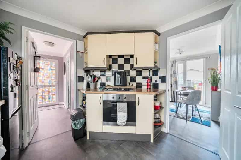 2 Bedroom Park Home for Sale