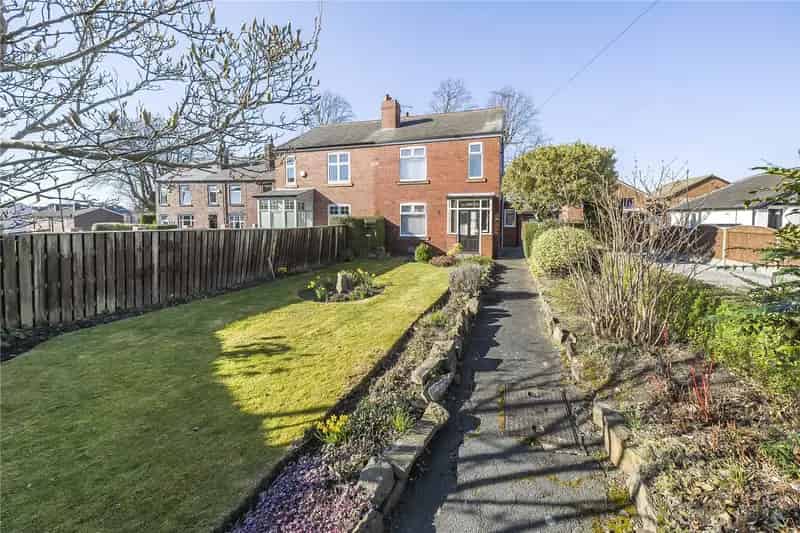3 Bedroom Semi Detached House Rothwell