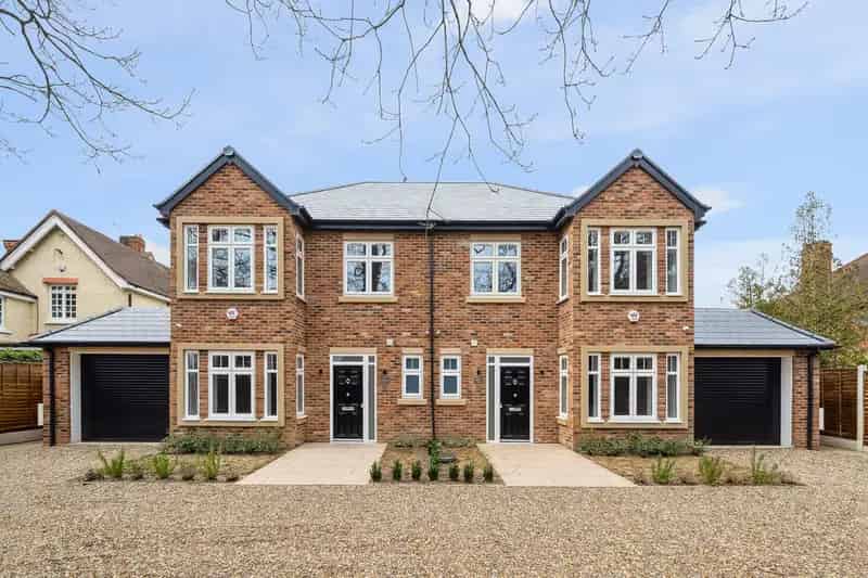 4 Bedroom Semi-Detached House for Rent Ascot Winkfield Road