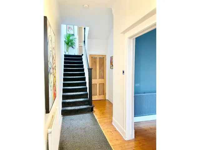 3 Bedroom Terraced House for Sale Jordanhill School Catchment