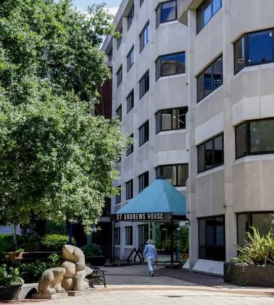 Modern Woking Town Centre Offices: Fully Fitted, Secure Parking