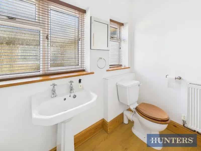 2 Bed Detached Bungalow for Sale