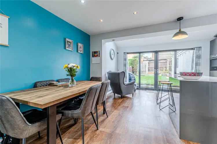 House For Sale in Leeds, England