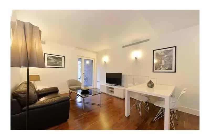 Two Bedroom Apartment in Marylebone
