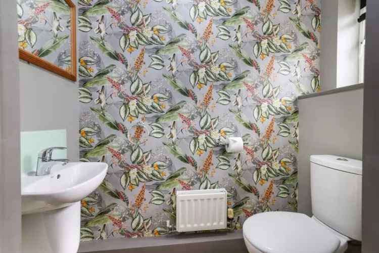 3 Bed Semi Detached House Devizes