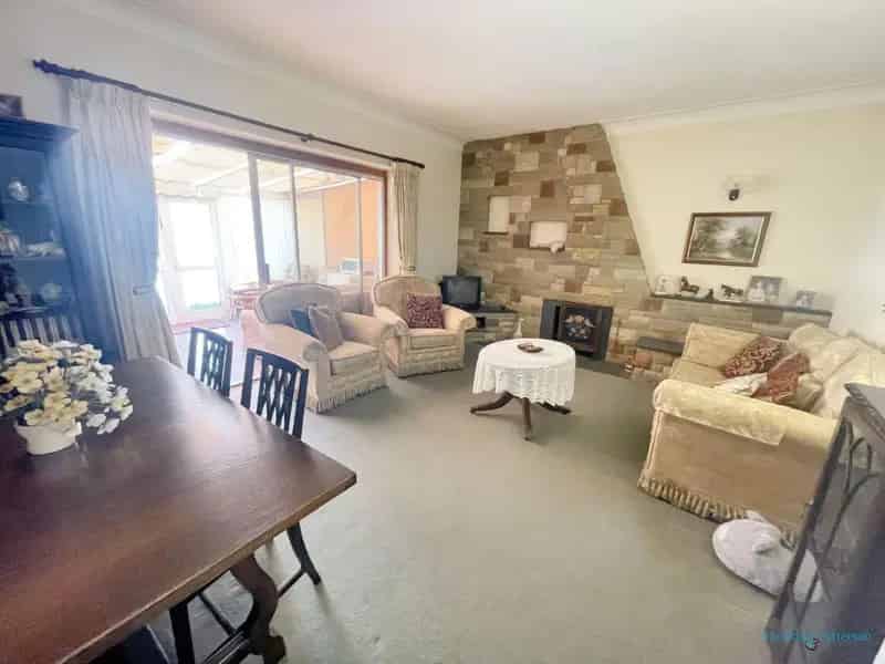 4 Bed Dormer Bungalow for Sale Near Solihull