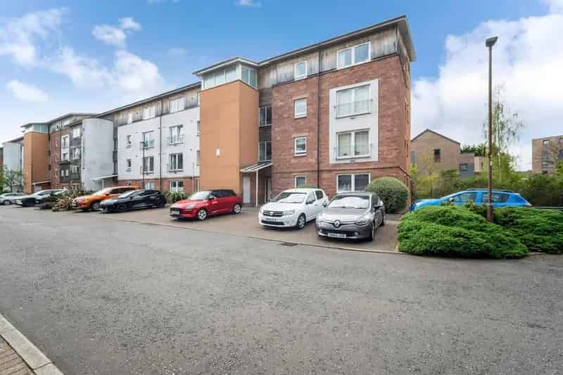 2 Bedroom Apartment for Sale Near City Center