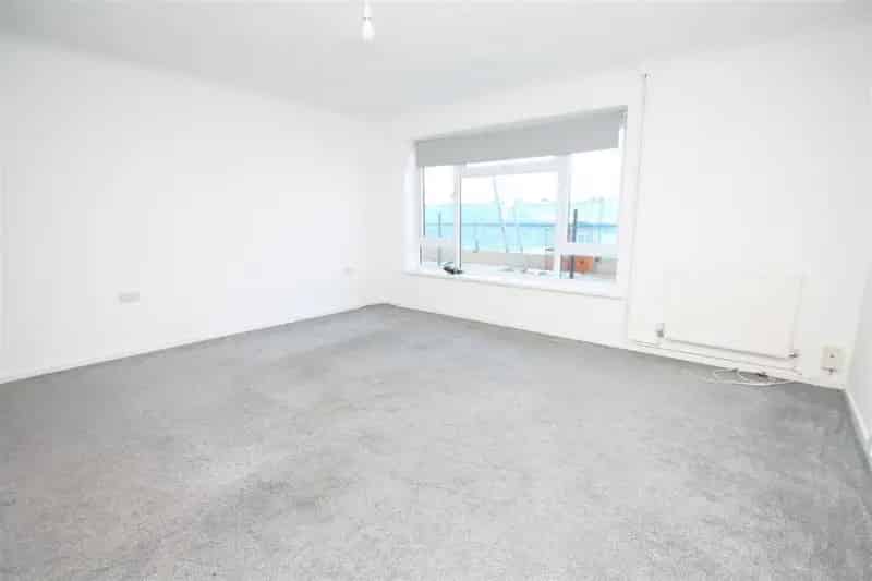 Two Bedroom Apartment in Woodingdean