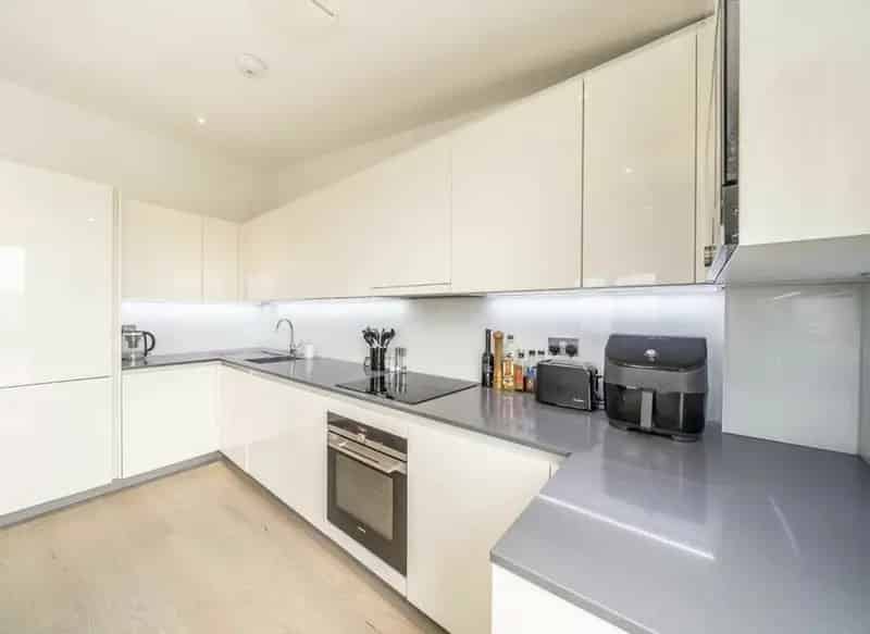 Two Double Bedroom Apartment Parkside Development Clapham Junction