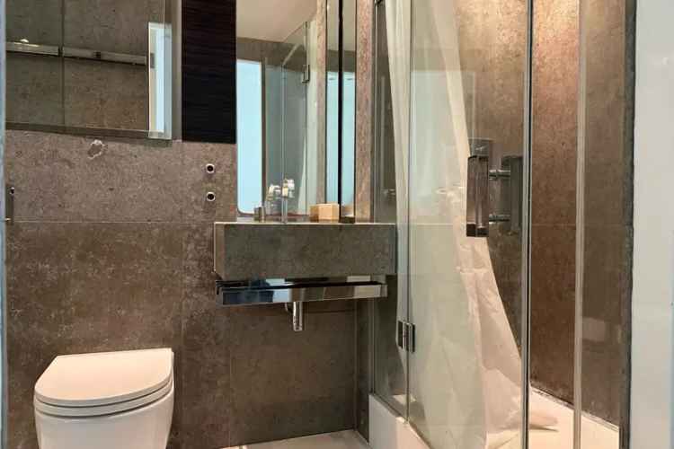 Luxury Pan Peninsula 2-Bed Apartment with Stunning Views