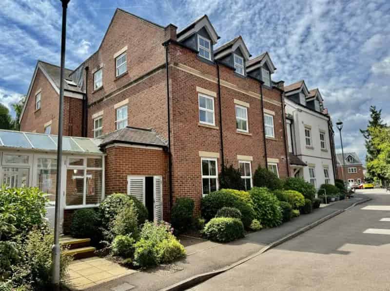 2 Bedroom Flat for Sale