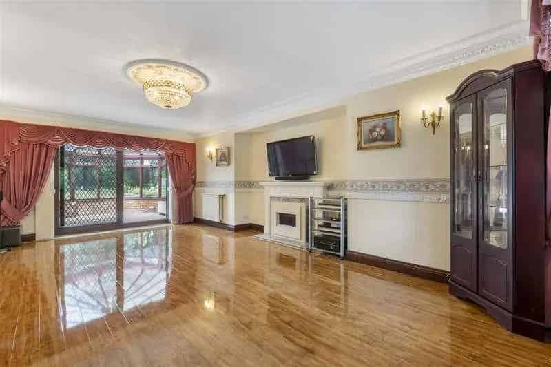 5 Bed House For Sale Large Garden Gym