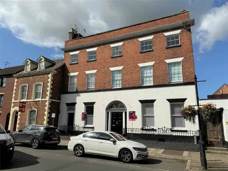 2 Bedroom Flat for Sale Leasehold Shared Freehold