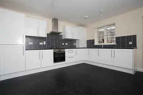 2 Bedroom Flat 63m² Aberdeen - Part Furnished