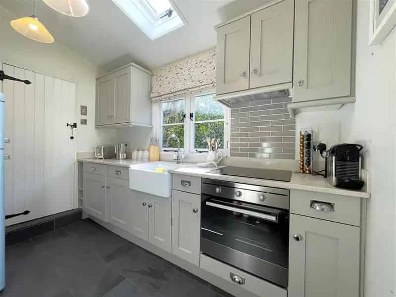 1 Bedroom Cottage for Sale