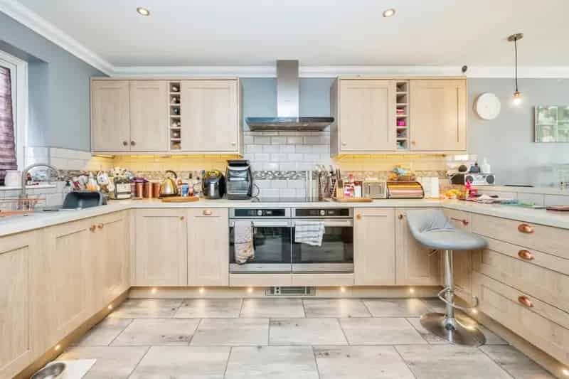 6 Bedroom Semi-Detached House Caister-on-Sea