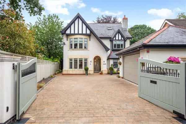 Meadow Drive, Prestbury, Macclesfield, Cheshire, SK10 4EY | Property for sale | Savills